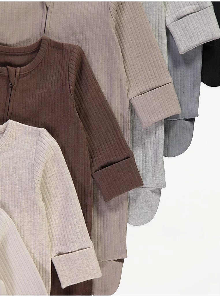 Tuta Gjumi për Foshnje