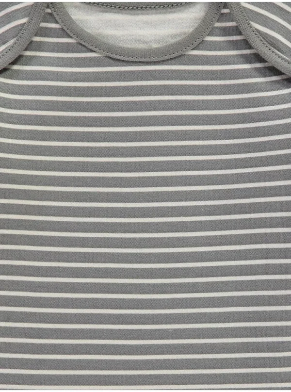 Benkica me Mëngë të Gjata – Ngjyra Neutrale & Dizajne me Vija