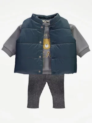 Set me bluzë me arush, jelek dhe pantallona të rifluara