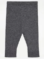 Set me bluzë me arush, jelek dhe pantallona të rifluara