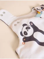 Engjëjt e Vegjël - Qese Gjumi me Panda që Patinon, 2.5 Tog