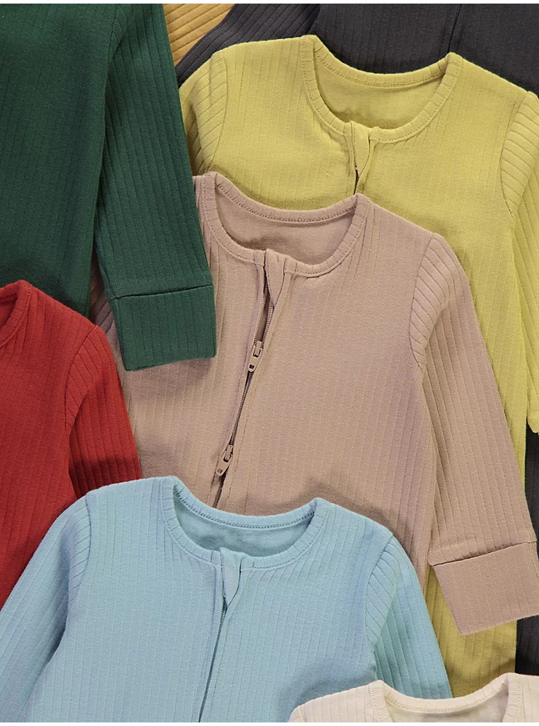 Set prej 10 Tuta Gjumi me Zinxhir – Ngjyra të Gjalla, Pëlhurë me Vija