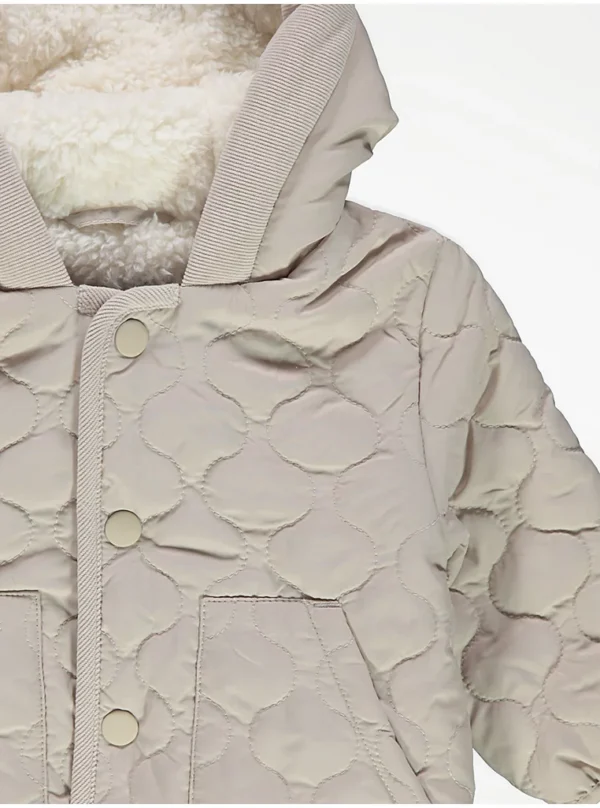 Jaknë e qepur dhe e veshur me pelush – ngjyrë stone (gri e çelët)