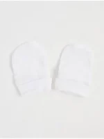 Set me 4 palë doreza për bebelushë