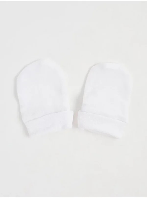 Set me 4 palë doreza për bebelushë