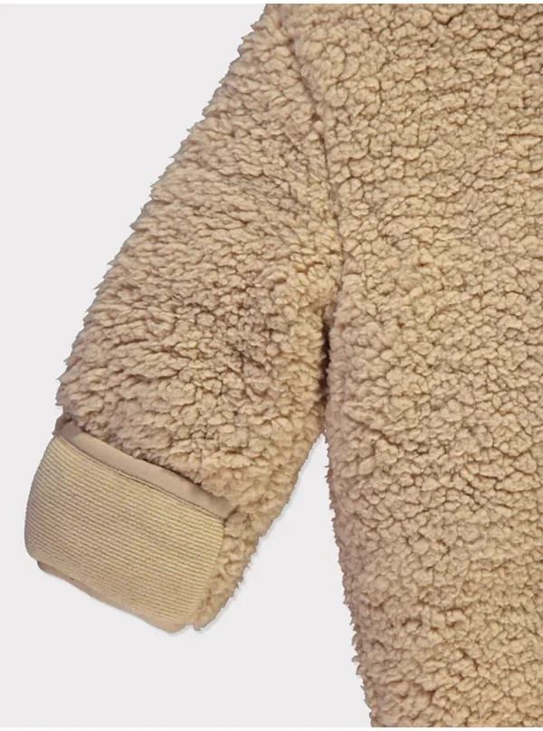 Xhup dimëror me kapuç prej pelushi Borg – ngjyrë kafe e çelët (camel)