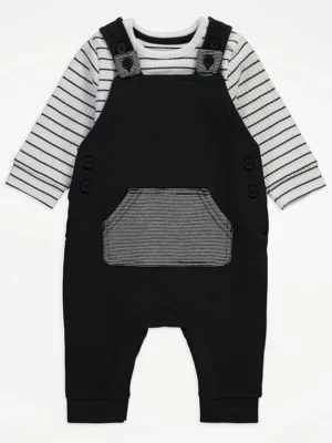 Veshje me bodysuit me vija të zeza dhe dungare (tutina me rripa)