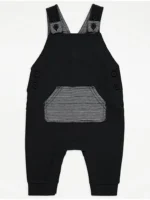 Veshje me bodysuit me vija të zeza dhe dungare (tutina me rripa)