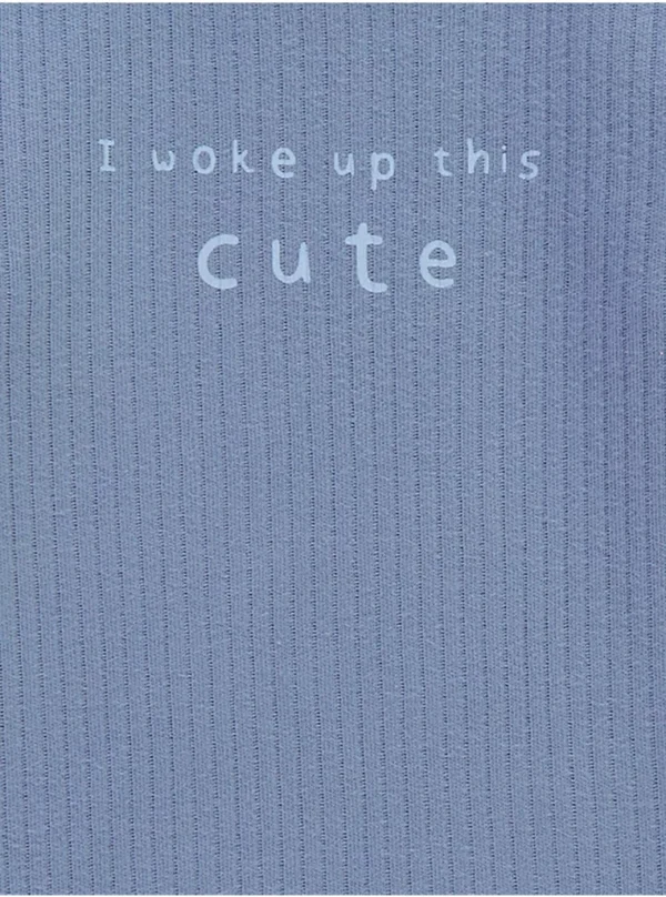 Set blu për fëmijë: Bodysuit i kopsitur, pantallona dhe kapelë