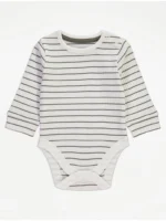 Veshje me dungare kaki dhe bodysuit ribbed