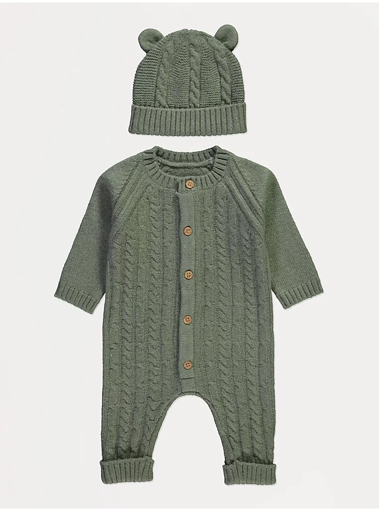 Veshje e thurur dhe kapele