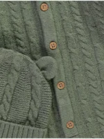 Veshje e thurur dhe kapele