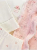 Set Palltoje Dhoma dhe Pizhamesh me Trëndafila Rozë