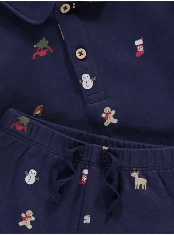 Set me bluzë polo blu të errët  dhe pantallona