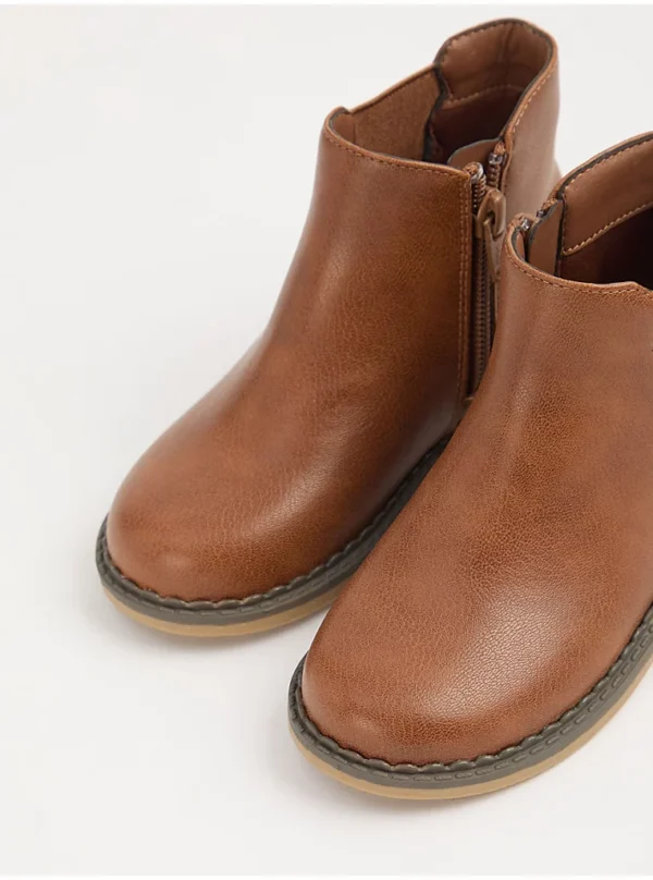 Këpucë Chelsea me fund të valëzuar, ngjyrë kafe e çelët dhe me shkëlqim