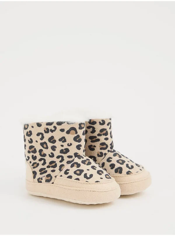 Çorape-shkollë me print leopardi dhe linjë të brendshme prej brezi artificial