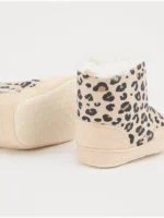 Çorape-shkollë me print leopardi dhe linjë të brendshme prej brezi artificial