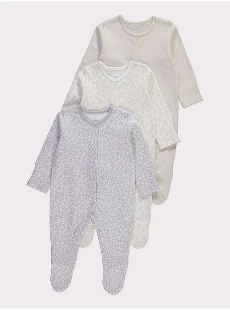 Set me 3 pizhama me kapëse me zemra dhe leopard