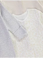 Set me 3 pizhama me kapëse me zemra dhe leopard