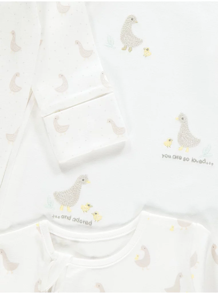 “Set prej 3 pizhamesh me zinxhir, ngjyrë krem, Goose”