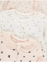 Pizhame për bebe me zemra rozë, me zinxhir – paketë me 3 copë