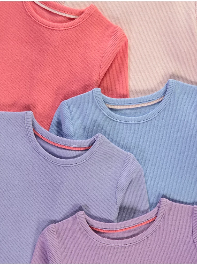 Bluza njëngjyrëshe me mëngë të gjata, material me vija (ribbed) dhe skaje të valëzuara