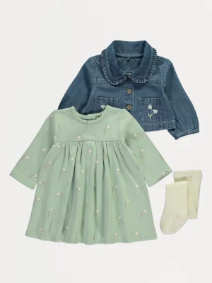 Veshje me fustan jeshil me lule, xhaketë xhins dhe geta