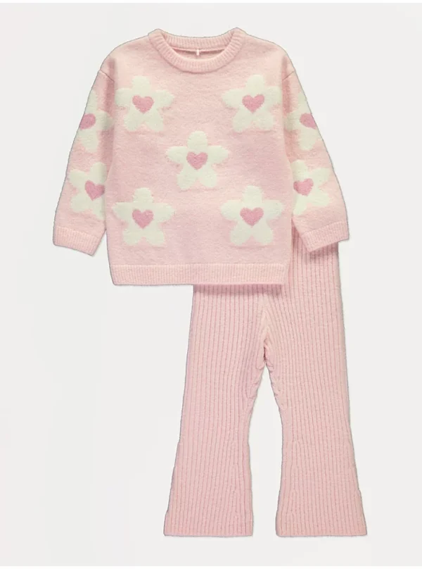 Pulovër dhe pantallona të thurura me lule rozë dhe zemër