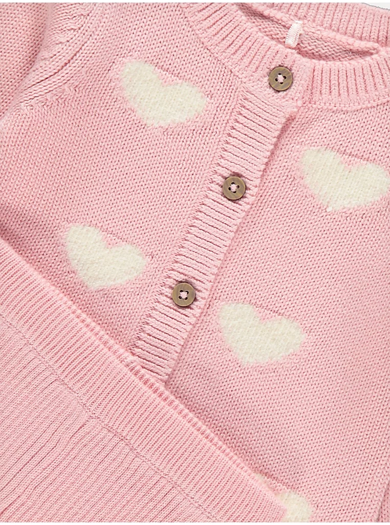 Set me kardigan të thurur me motive zemrash rozë dhe pantallona të kombinuara