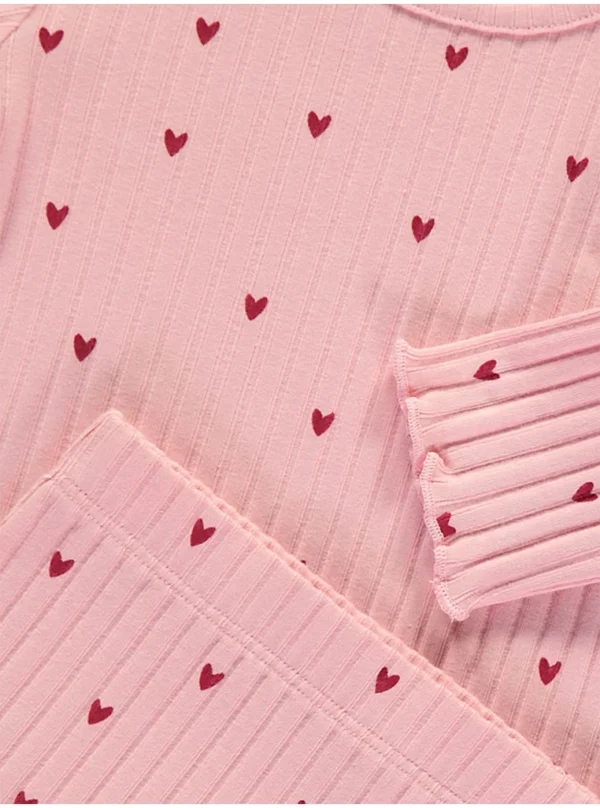 Set bluzë me mëngë të gjata dhe leggingë ribbed me zemra rozë